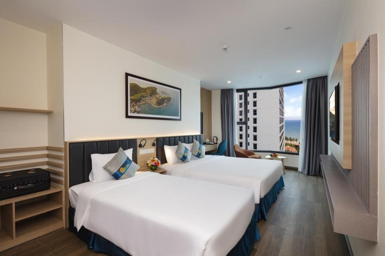 Lucky Sun Hotel Nha Trang Beach Exterior photo