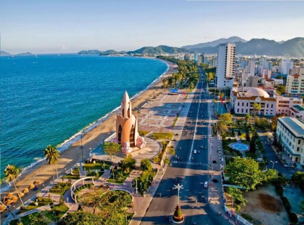 Lucky Sun Hotel Nha Trang Beach Exterior photo