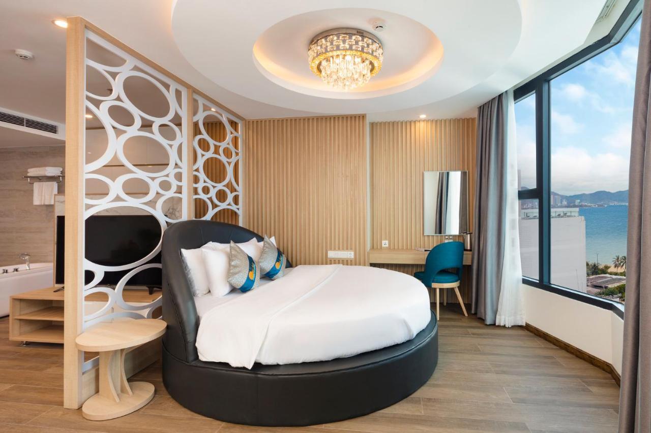Lucky Sun Hotel Nha Trang Beach Exterior photo