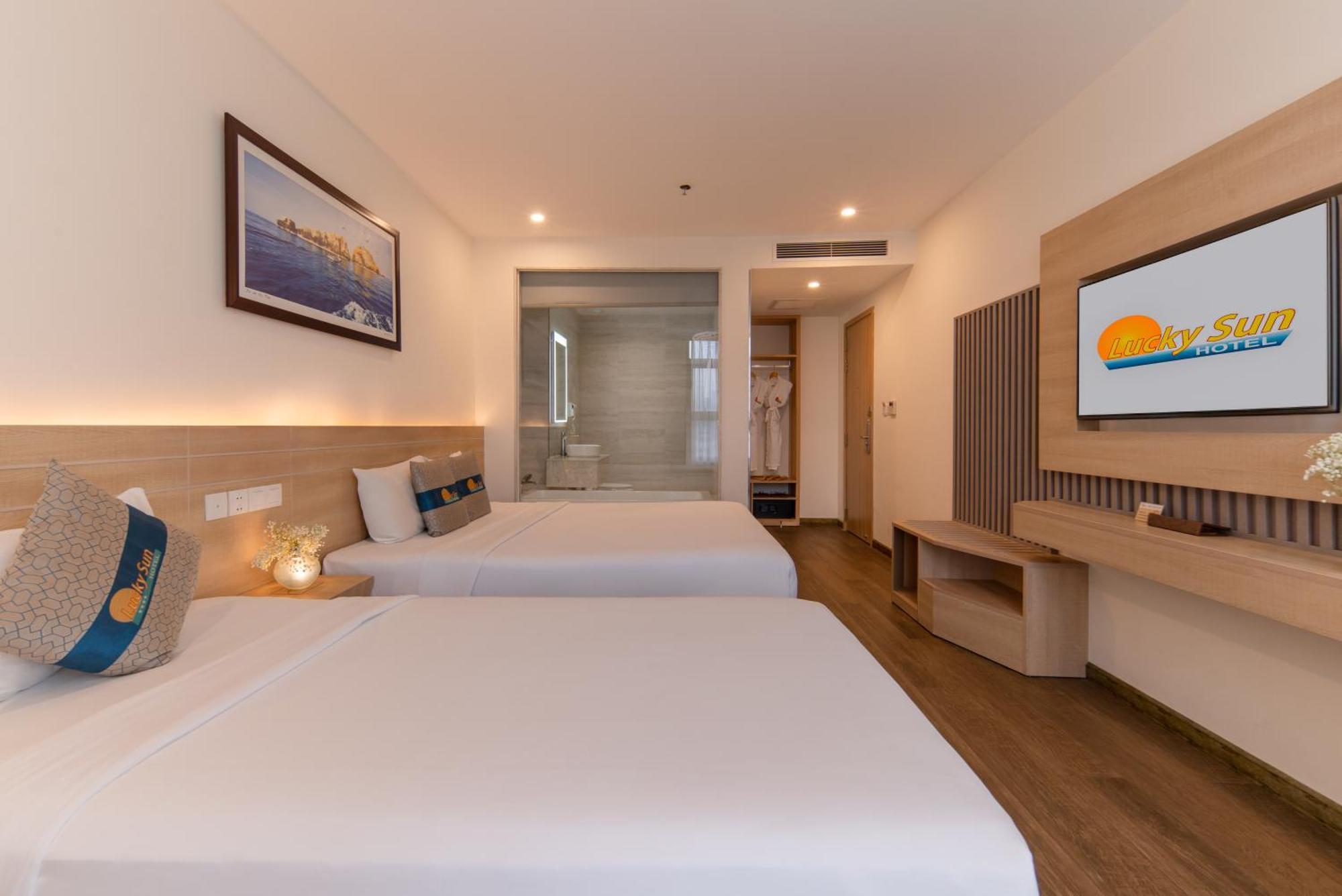 Lucky Sun Hotel Nha Trang Beach Exterior photo