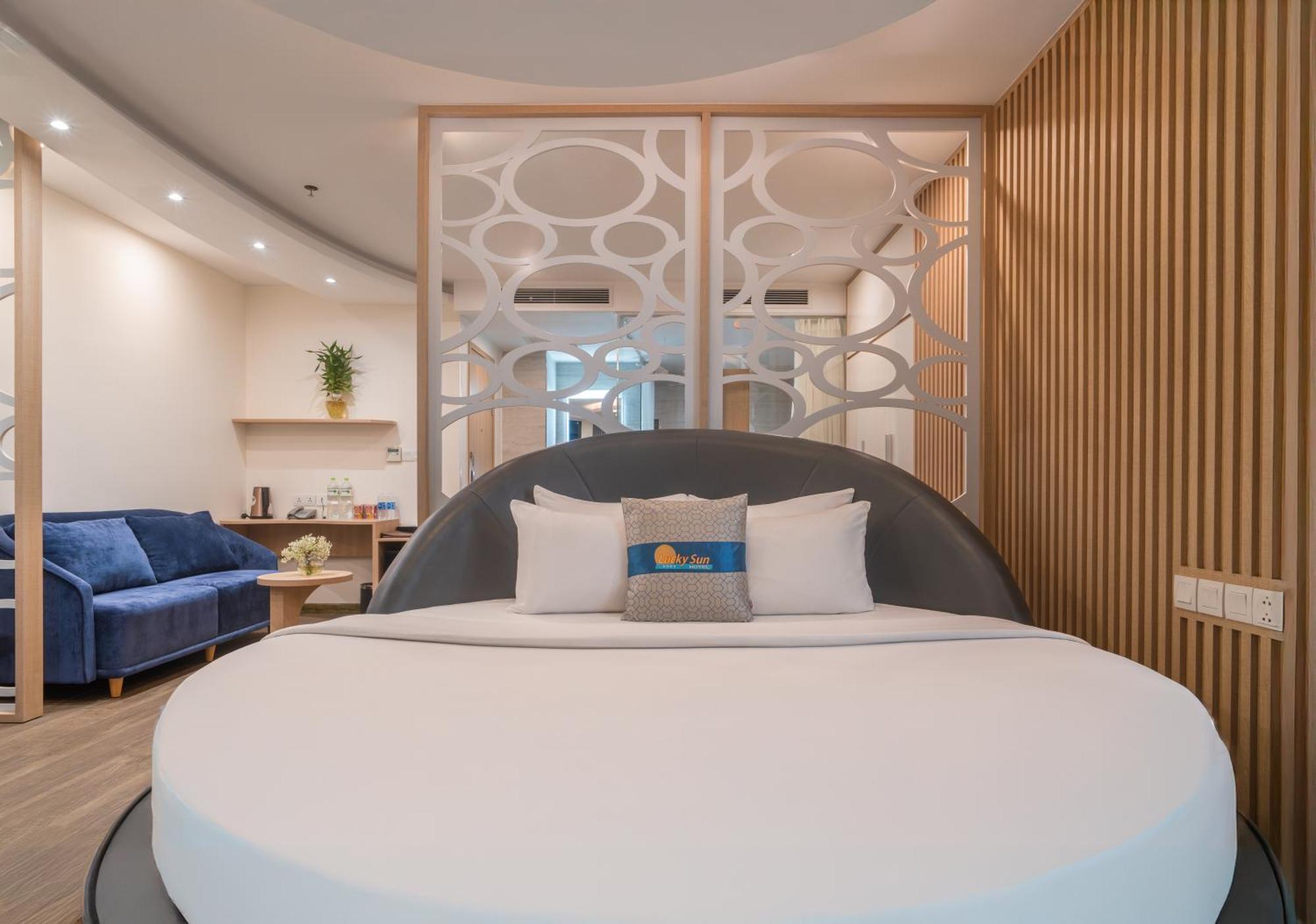Lucky Sun Hotel Nha Trang Beach Exterior photo